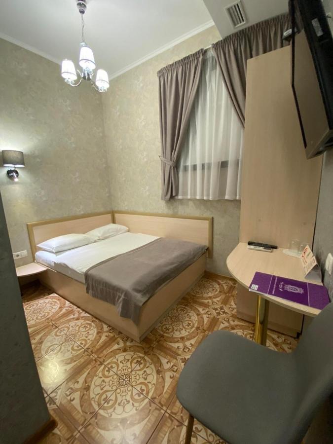 Grand Christer Hotel Kiew Exterior foto