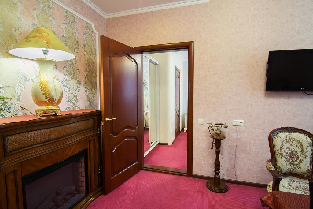 Grand Christer Hotel Kiew Exterior foto